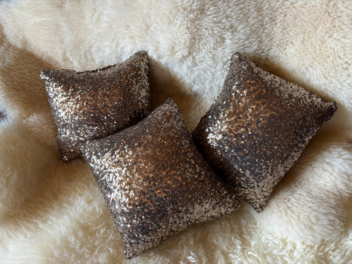 Decoration pillows