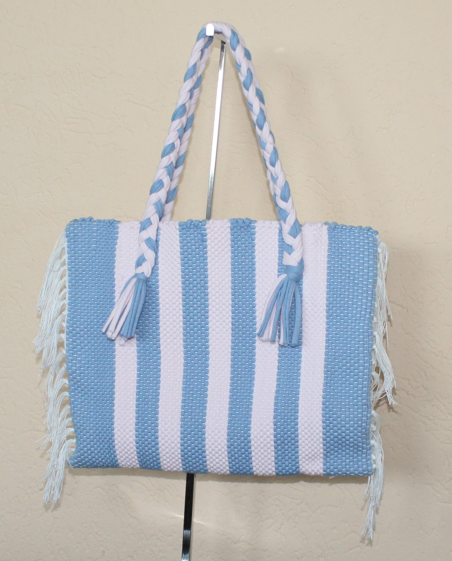 Woven handbag