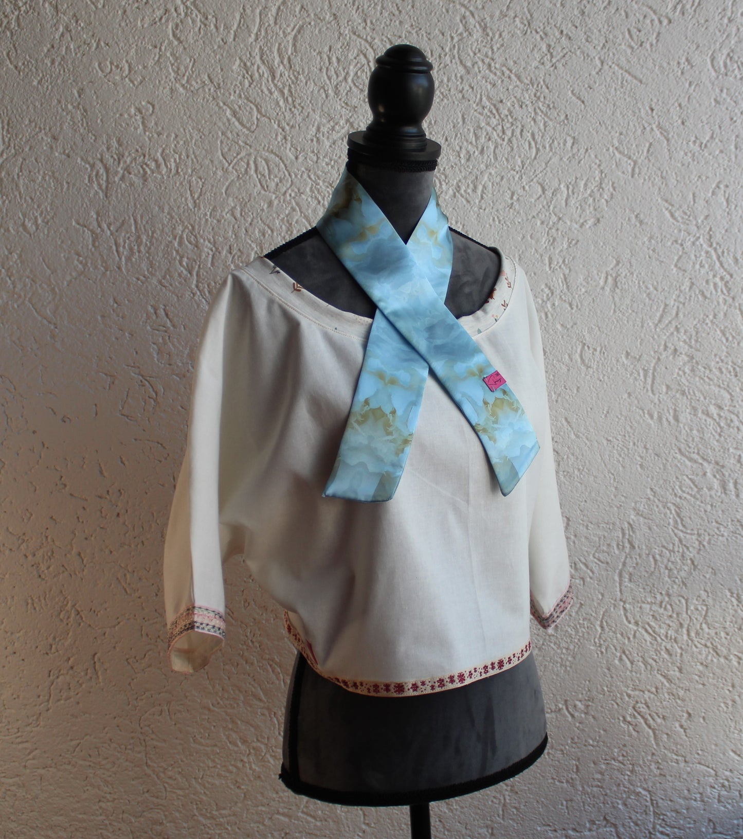 Crop Top with Skinny Scarf in Set